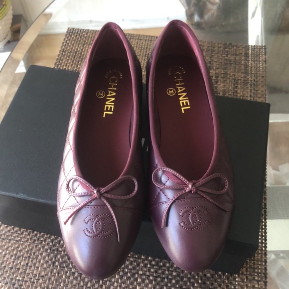 CHANEL Shoes - Chanel Quilted leather Ballet Flats in Deep Plum size 38